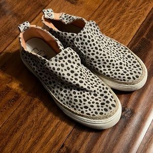 Cheetah print hey dudes